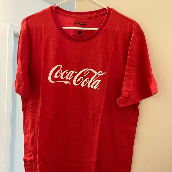 NWOT Unique Vintage Coca Cola t-shirt XL